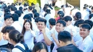 生涯教育センターに予想外の応募が殺到：わずか1日で900件以上の応募が寄せられた。