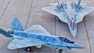 យន្តហោះ Su-75 Checkmate ឆ្លងកាត់ការផ្លាស់ប្តូរ ហើយចូលដល់ដំណាក់កាលផ្គុំគំរូដើម។