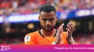 L'attaccante olandese è distrutto dal dolore per la perdita del figlio durante i Mondiali.