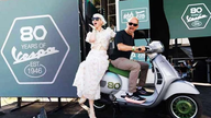 Uvedena Vespa GTS 310 Edizione Ottantesimo, omezená na 1 946 kusů.