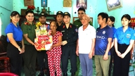 Banyak kegiatan bermakna berlangsung selama kunjungan lapangan untuk pengabdian masyarakat di An Viễn.