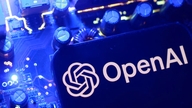 OpenAI mendedahkan GPT-5.6, mencetuskan kekecohan dalam komuniti AI.