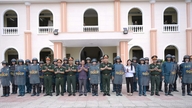Letnan Jenderal Le Quang Dao memuji prestasi An Giang dalam tugas-tugas militer dan pertahanan nasional.