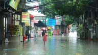 Rincian hujan lebat di Vietnam Utara yang dimulai malam ini, 28 Juni.