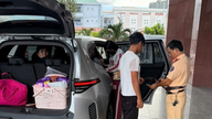 Poliția rutieră din Gia Lai a escortat o femeie însărcinată căreia i s-a rupt apa la spital la timp pentru tratament de urgență.