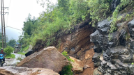 De fortes pluies ont provoqué des crues soudaines et des glissements de terrain dans de nombreuses zones de Tuyen Quang.
