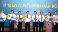 Ho Chi Minh Cityn kansankomitean puheenjohtaja on siirtänyt ja nimittänyt monia keskeisiä virkamiehiä.