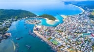 Quang Ngai اپنے جنگل، سمندر اور جزیرے کے سیاحت کے خزانے کو "بیدار" کرتا ہے۔