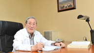 De geliefde leraar, professor, arts en dokter Nguyen Dinh Hoi is overleden.