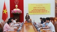 គណៈកម្មាធិការ​កិច្ចការ​ច្បាប់​នៃ​ក្រុមប្រឹក្សា​ប្រជាជន​ខេត្ត​បាន​ពិនិត្យ​របាយការណ៍​របស់​តុលាការ​ប្រជាជន​ខេត្ត។