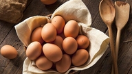Comer ovos todos os dias faz bem para a saúde? Benefícios inesperados dos ovos que muita gente desconhece.