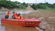 Le commandement militaire provincial de Lao Cai a organisé un cours de formation sur la conduite de bateaux et les opérations de recherche et de sauvetage en 2026.