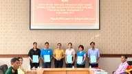 Des décisions de démission volontaire ont été émises à l'encontre de 16 fonctionnaires municipaux à temps partiel du quartier de Nguyet Hoa, province de Vinh Long.