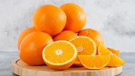 7 types of highly acidic foods: Who needs to be cautious when eating them?