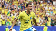 Huitièmes de finale de la Coupe du Monde 2026 : le Brésil crée la surprise en s’imposant face au Japon, l’Allemagne subit une élimination amère.