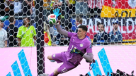 Paraguay porazila Německo po napínavém penaltovém rozstřelu.