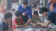 'Gia sư áo xanh': Đưa STEM và kỹ năng sống vào lớp học tình thương