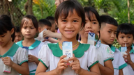 Da Nang spende 275 miliardi di VND per garantire il latte fresco agli studenti delle zone svantaggiate.