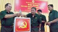 Para veteran di provinsi An Giang mengelola hampir 1.700 kelompok pengumpulan modal untuk membantu anggotanya mengembangkan perekonomian mereka.