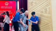 동안면: 전사자들의 이름을 찾습니다.