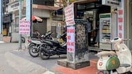 Os comércios se adaptam após o restabelecimento da ordem nas calçadas.