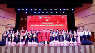 Die Pädagogische Universität Hanoi verlieh im Jahr 2026 über 3.200 Absolventen ihre Diplome.