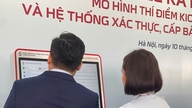 Hanoi: Dokonać przeglądu przeszkód natury administracyjnej i niezwłocznie zająć się nimi, aby lepiej służyć ludziom.