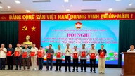 Phuc Thinh kommune omorganiserer frontkomiteen i 26 landsbyer etter omstrukturering.