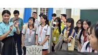 Fluctuaciones en las calificaciones del examen de ingreso al décimo grado en Ciudad Ho Chi Minh: algunas escuelas experimentaron aumentos de hasta 5,25 puntos.