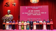 Ho Chi Minh National Academy of Politics delade ut master- och doktorsexamina under den första omgången 2026.