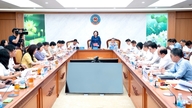 국회 부의장은 재무부가 '수석 경제 전문가'의 역할을 해야 한다고 제안했습니다.