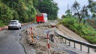 Foretag en omfattende gennemgang af infrastruktursystemet under regntiden og oversvømmelser.