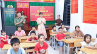 Apabila polis tempatan membuka kelas Bahasa Inggeris percuma.