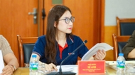 L'enseignante Nguyen Tu Anh : « S'il y avait suffisamment de prix au concours "Demain à travers mes yeux", je voudrais tous les donner aux élèves. »