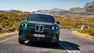 BMW X5 din 2027, cu un preț de aproape 1,9 miliarde VND, a fost lansat, renunțând la mânerele tradiționale ale ușilor.