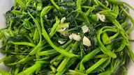 Manger une assiette de légumes supplémentaire et faire une promenade de 15 minutes sont des moyens peu coûteux d'allonger son espérance de vie.