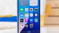 Harga iPhone 14 Plus, 15 Plus, dan 16 Plus telah turun secara signifikan, menjadikannya yang termurah di Vietnam. Dengan layar besar dan baterai tahan lama, kualitasnya tetap setara dengan iPhone 17 Plus.