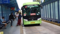 Ho Chi Minh-stad biedt gratis busvervoer aan: inwoners zijn enthousiast over de eerste dag waarop ze "gratis met de bus kunnen reizen".