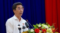 Da Nang telah memindahkan 17 pejabat penting, termasuk Wakil Ketua Komite Rakyat Kota Tran Chi Cuong.