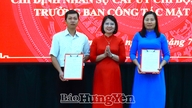 ឃុំ និងសង្កាត់ បានបើកកិច្ចប្រជុំពិនិត្យឡើងវិញ លើរយៈពេលមួយឆ្នាំ នៃការអនុវត្តគំរូរដ្ឋាភិបាលមូលដ្ឋានពីរជាន់ និងបានប្រកាសពីការសម្រេចចិត្ត ស្តីពីការបង្កើតភូមិ និងសាខាបក្ស។