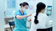 هل يؤدي قيام منظمة الصحة العالمية بإزالة سلالة معينة من لقاح الإنفلونزا الموسمية إلى تقليل فعاليته الوقائية؟