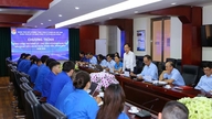 A Hai Phong Port Részvénytársaság párttitkára és igazgatótanácsának elnöke 2026-ban párbeszédet folytatott tisztviselőkkel, szakszervezeti tagokkal és fiatalokkal.