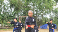 700 atlet bela diri tradisional dari Binh Dinh berkompetisi memperebutkan Piala Kaisar Quang Trung ke-8.