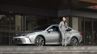 Der Toyota Camry Hybrid erhält ein neues Branding und wird in Vietnam zu einem niedrigeren Verkaufspreis angeboten.