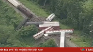 รถไฟบรรทุก "วัสดุอันตราย" ตกรางในสหรัฐอเมริกา