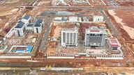 ロンタイン空港における国際保健検疫本部の建設および設備設置を2026年末までに完了する。