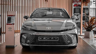 O preço do Toyota Camry HEV foi reduzido em até 140 milhões de VND, passando a custar a partir de 1,32 bilhão de VND.