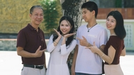 តាមរយៈការដាក់បញ្ចូលទស្សនៈ AI ទៅក្នុងអត្ថបទ "ដើម្បីមាន Steve Jobs ជនជាតិវៀតណាម" សិស្សរូបនេះទទួលបានពិន្ទុ 9.75 ផ្នែកអក្សរសាស្ត្រ។