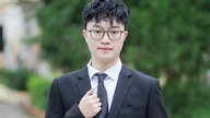 Thủ khoa vùng biên 'chưa bao giờ học quá 12 giờ đêm'