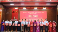 Kỳ Lừa: مختلف شعبوں کے آلات کے انتظام اور تنظیم کے بارے میں قراردادوں اور فیصلوں کا اعلان کرنا۔